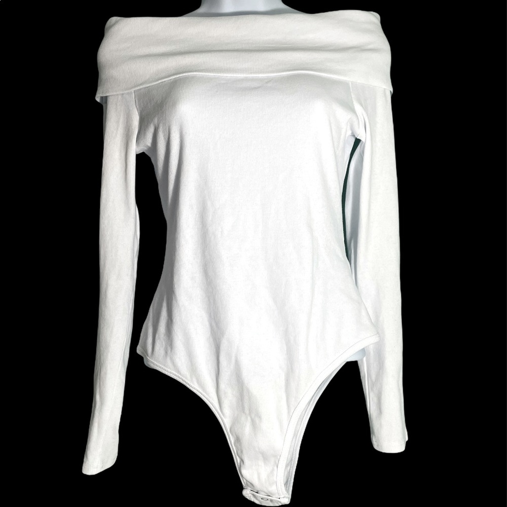 Off shoulder Bodysuit Reoria